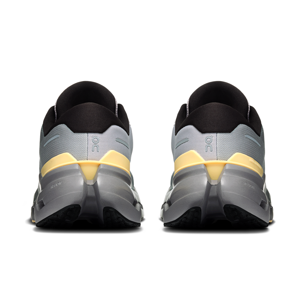On Running Men's Cloudrunner 3