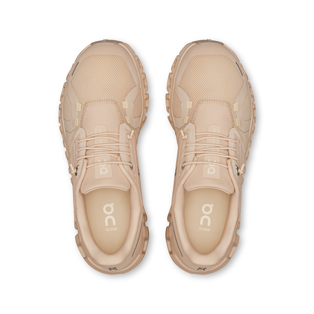 On Running Women's Cloud 6 in Sand/Sand