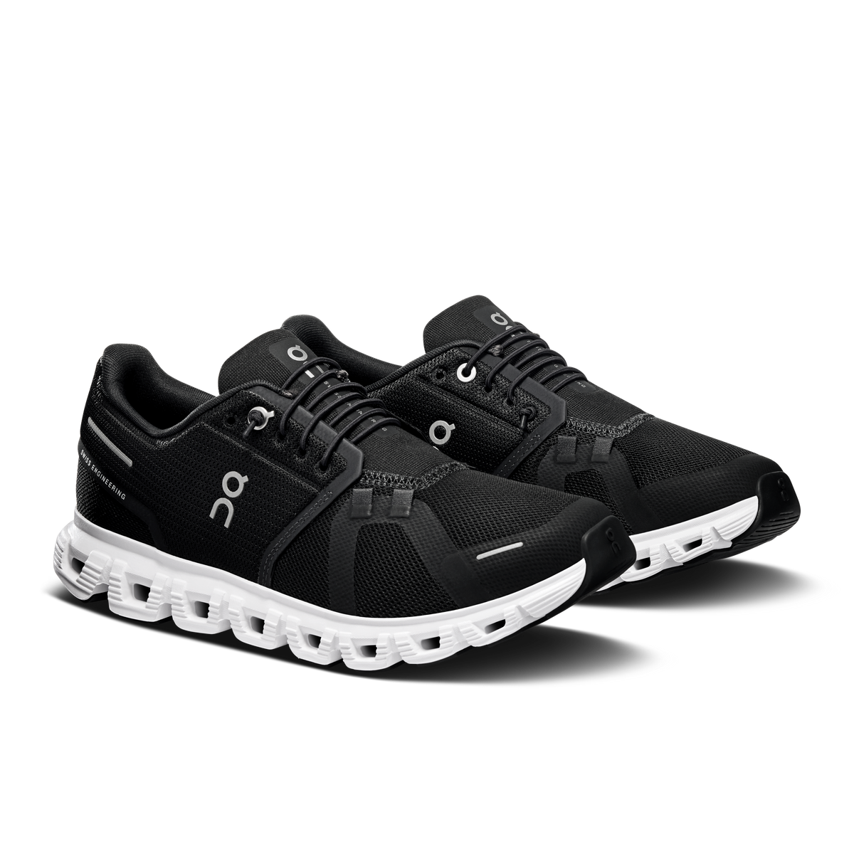 On Running Women's Cloud 6 Wide in Black/White