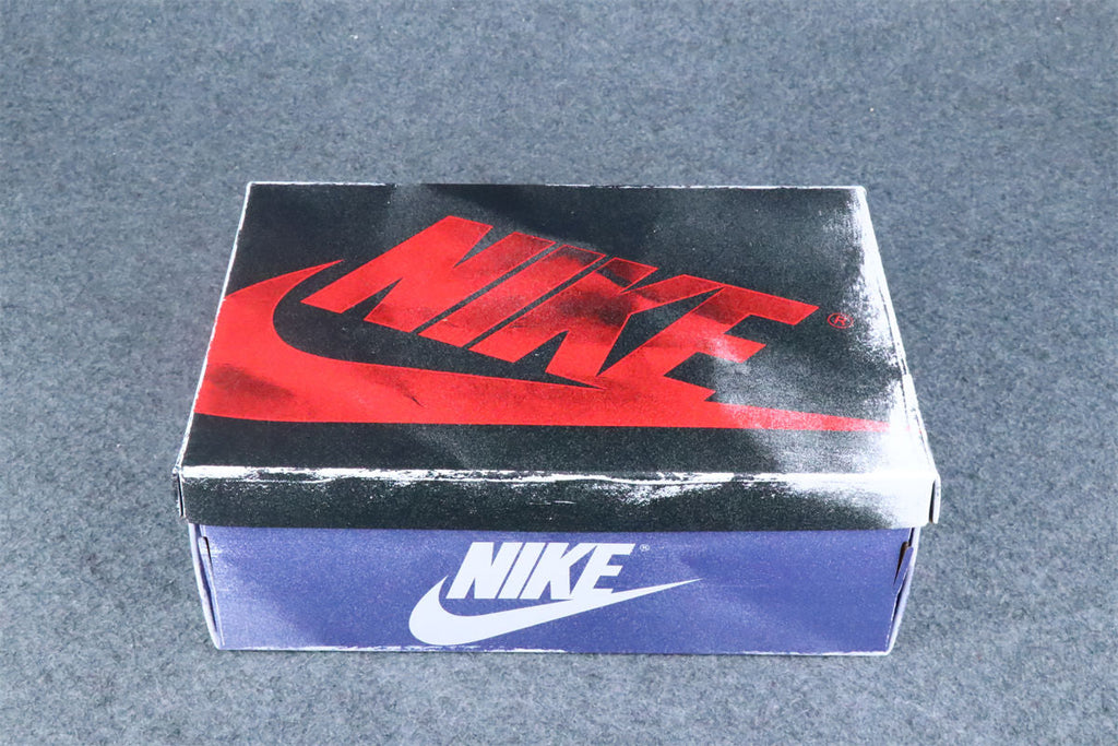 Air Jordan 1 Retro High OG Rare Air 'Deep Royal Blue'